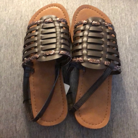Sandals - Picture 2 of 5